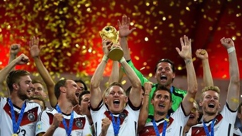 巨人当前的 巨人当前的