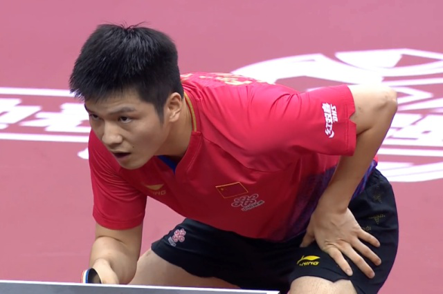 对观众和球 对观众和球